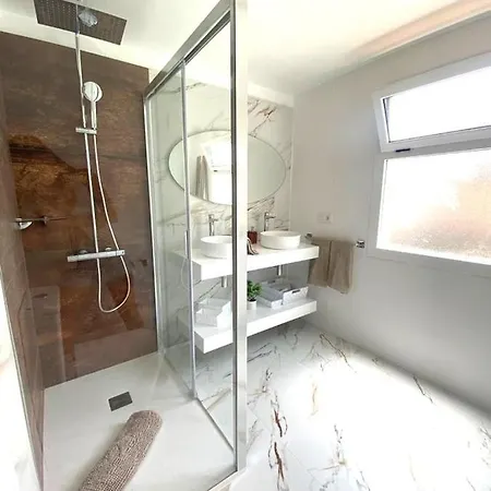 La Palmera - 2 Bedroom - Playa Roca Sea Front Access - Pool View - Free Ac - Wifi Lejlighed Costa Teguise