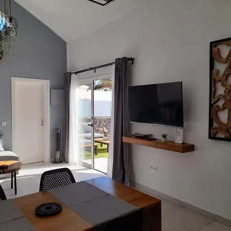 La Palmera - 2 Bedroom - Playa Roca Sea Front Access - Pool View - Free Ac - Wifi Lejlighed *